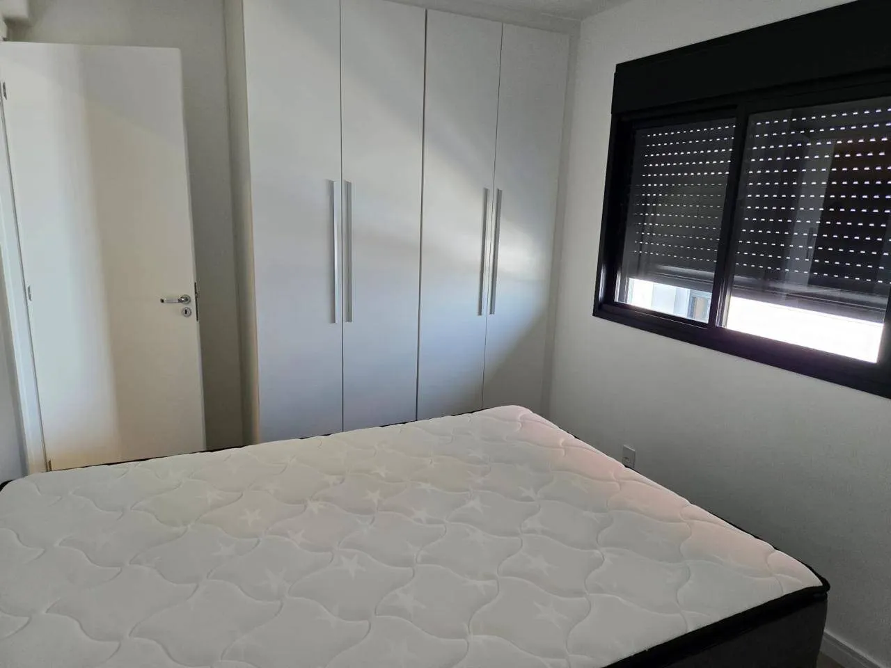 Imagem Apartamento Novo e Mobiliado no Tamboré - 2 Quartos e Varanda