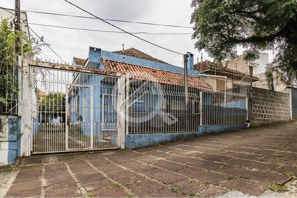 Imagem Excelente casa à venda. Propriedade ideal para sua residência e seu negócio comercial (oficina, p...