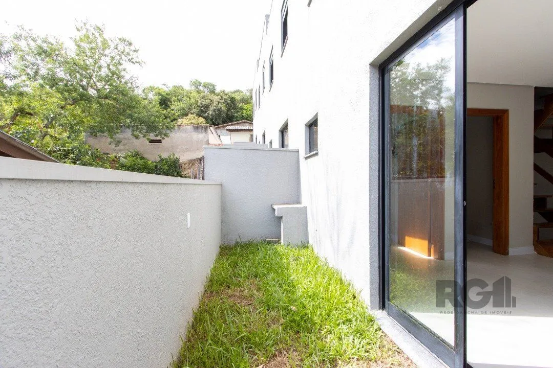 Imagem Sobrado novo no Bairro Tristeza,