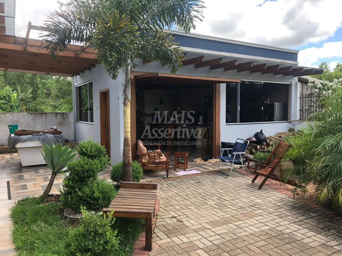 Imagem Casa mobiliada a venda no bairro Azaléia em Araricá/RS - 3 dormitórios