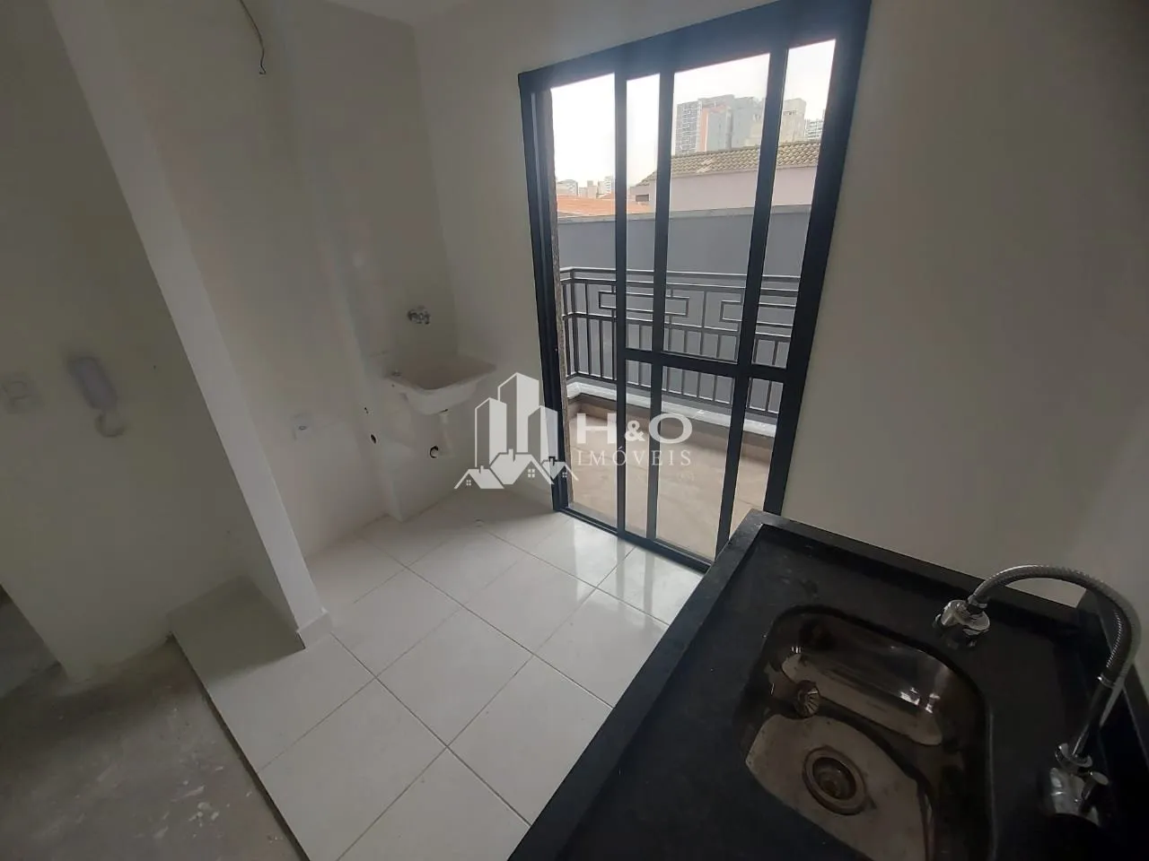 Imagem Apartamento à Venda no Tatuapé - 2 Dormitórios, Varanda e Salão de Festas