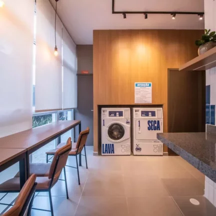 Imagem Studio de 27m², com varanda, excelente localização, 5 min a pé da Estação Campo Belo do Metrô!