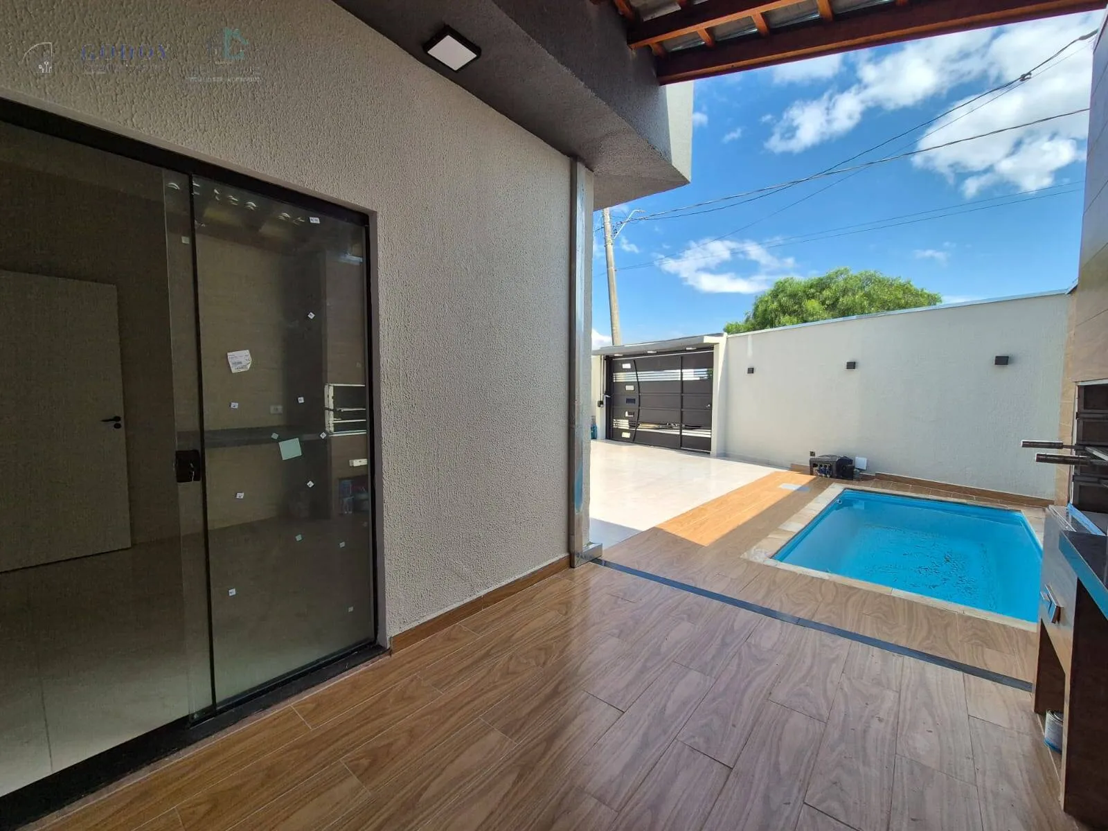 Imagem Conforto e Estilo: Casa Térrea com Piscina no Flamboyant