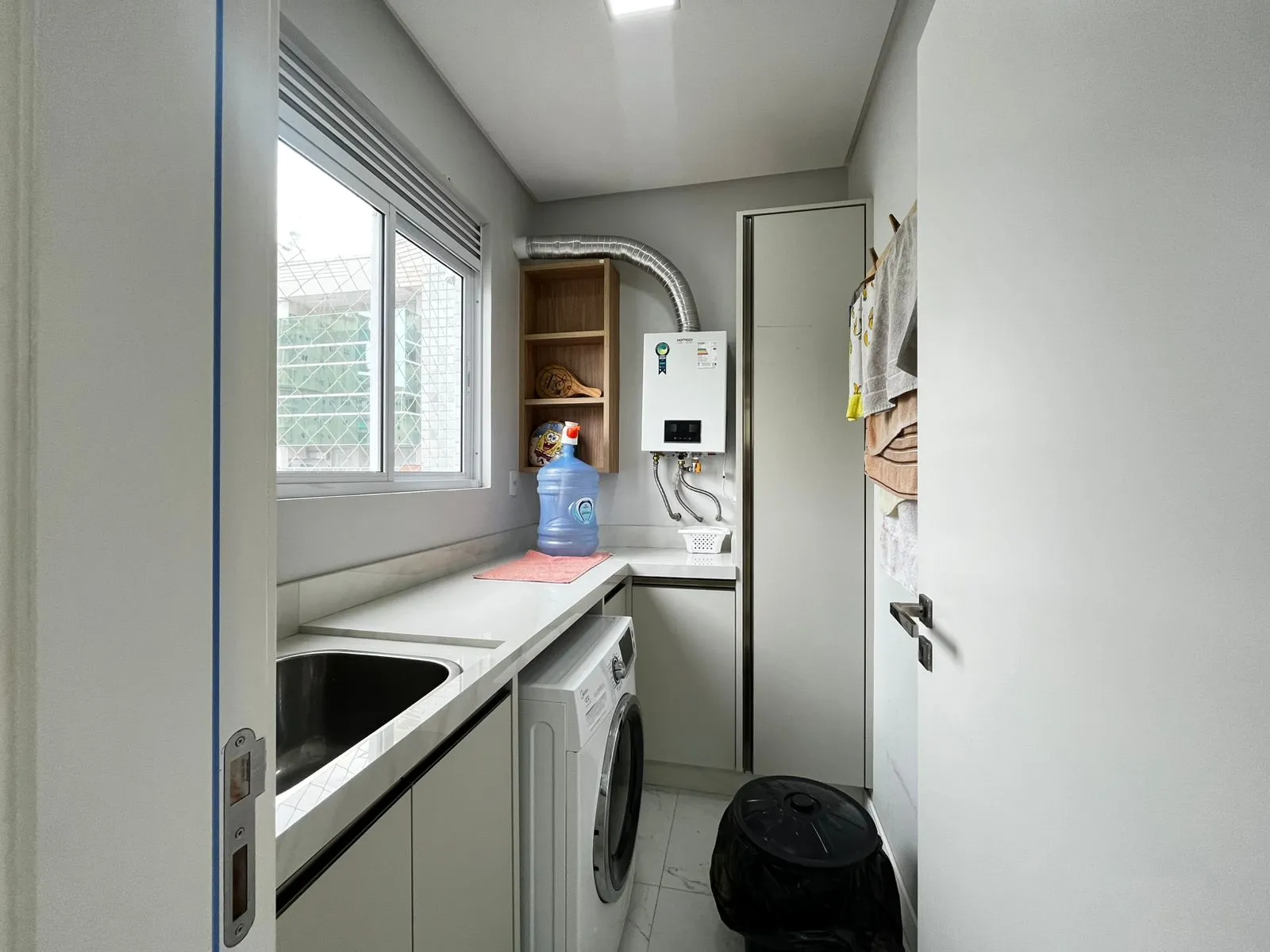 Imagem Apartamento com vista para o mar à venda com 161m2 por R$ 2.890.000,00