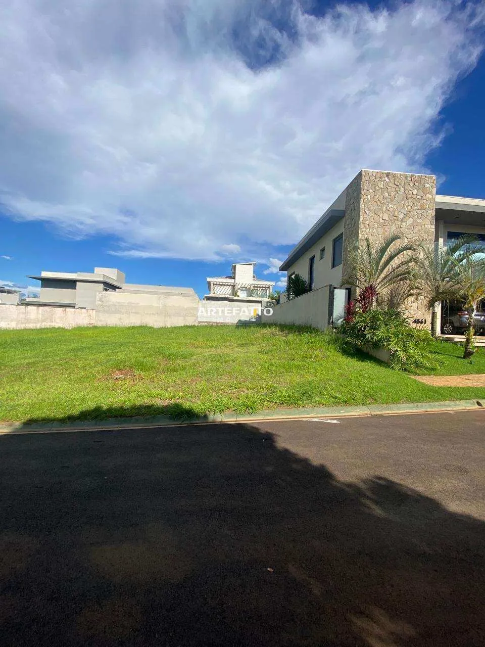 Imagem Terreno em Condomínio à venda em Franca, Chácara Espraiado, 454m2
