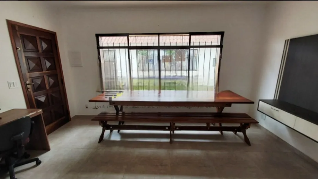 Imagem VENDO LINDA CASA NA AVENIDA CUPECÊ!