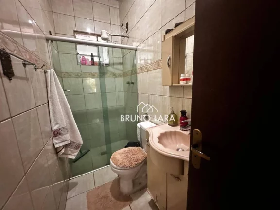 Imagem Casa à venda no bairro Três Poderes - Igarapé/MG