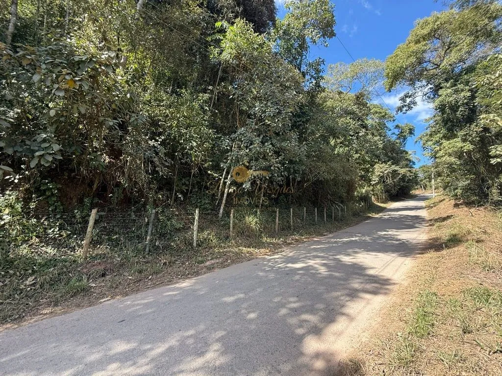 Imagem Sítio para Venda em Teresópolis / RJ no bairro Pessegueiros