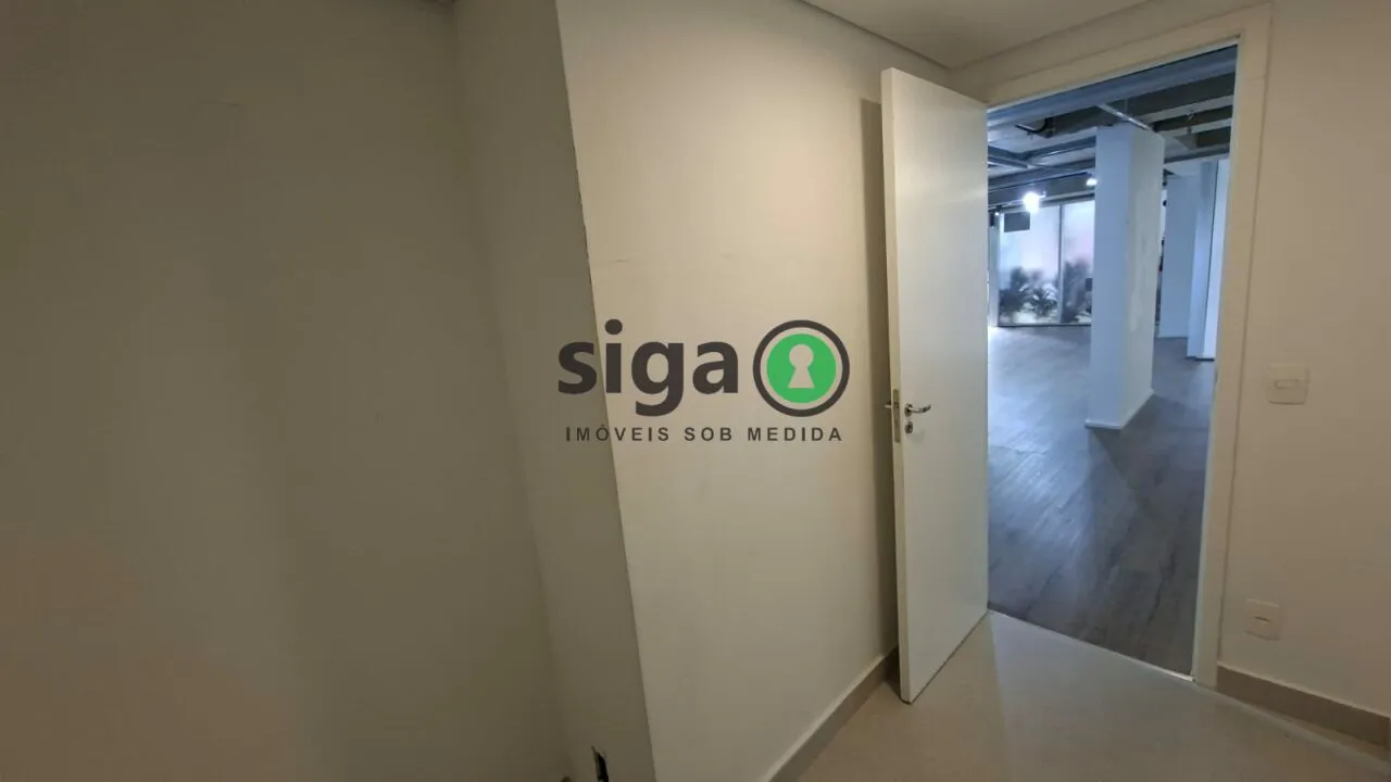 Imagem Loja para locação em Pinheiros com 195m² em vão livre