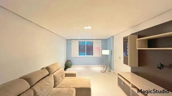 Imagem Casa em Condomínio na Pedra Redonda | 4 Dormitórios | 297m² | 4 Vagas | Solar Biarritz