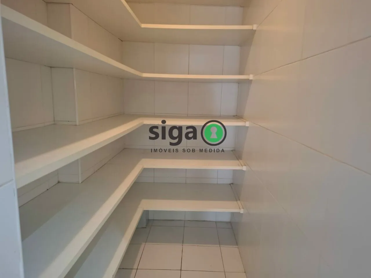 Imagem Cobertura de Luxo no Condomínio Villagio Panamby, Sofisticação, Conforto e Vista Deslumbrante