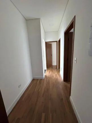 Imagem Casa Sobrado, 3 dormitórios ( 1 suíte), 3 vagas, Condomínio Ruda, Bairro da Floresta - Sjc.
