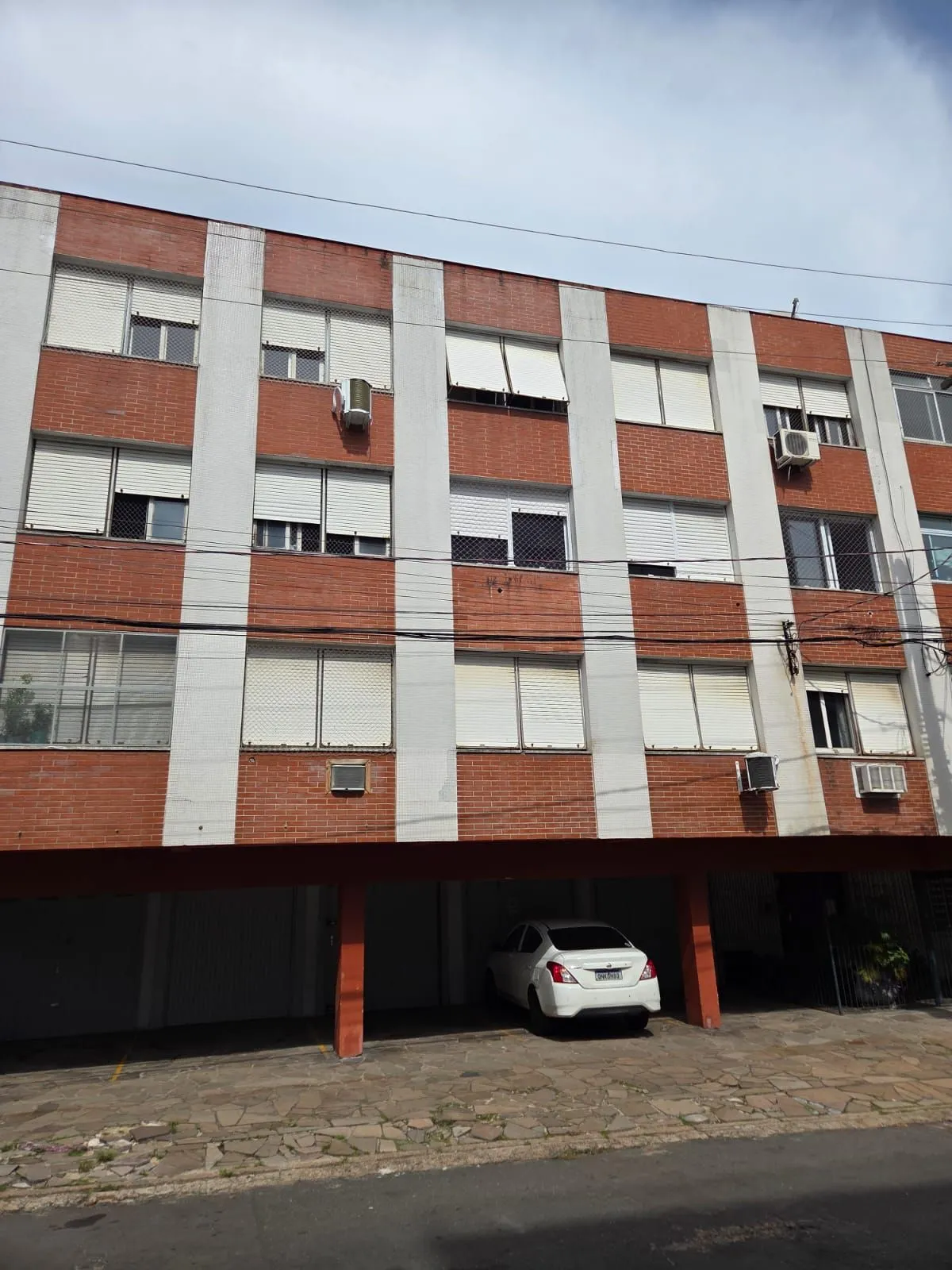 Imagem Apartamento à Venda - Dona Eugênia - Amplo e Confortável!