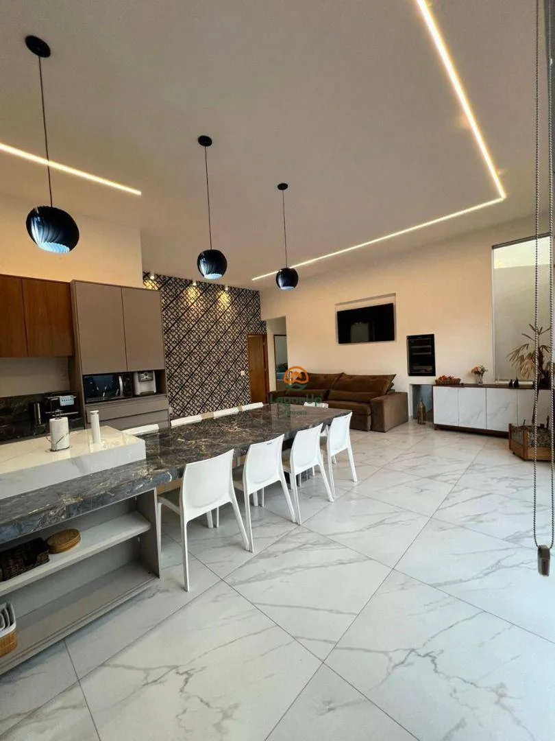 Imagem Casa com 3 dormitórios à venda, 640 m² por R$ 1.300.000 - Condomínio Estância das Petúnias - Lagoa Santa/MG