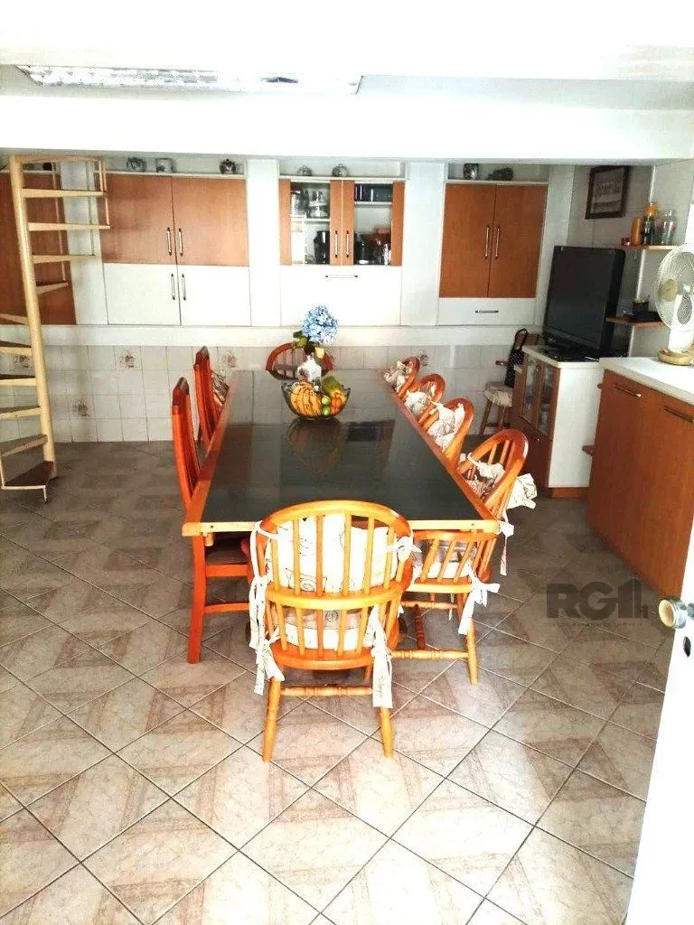 Imagem Casa 4 dormitórios no bairro Vila Ipiranga