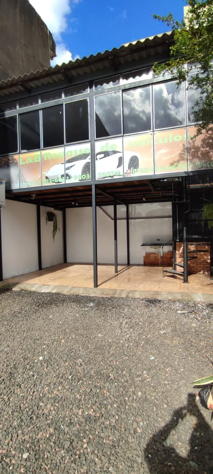 Imagem LOJA COMERCIAL À VENDA - PONTO NOBRE NO BAIRRO FLORESTA - PORTO ALEGRE/RS