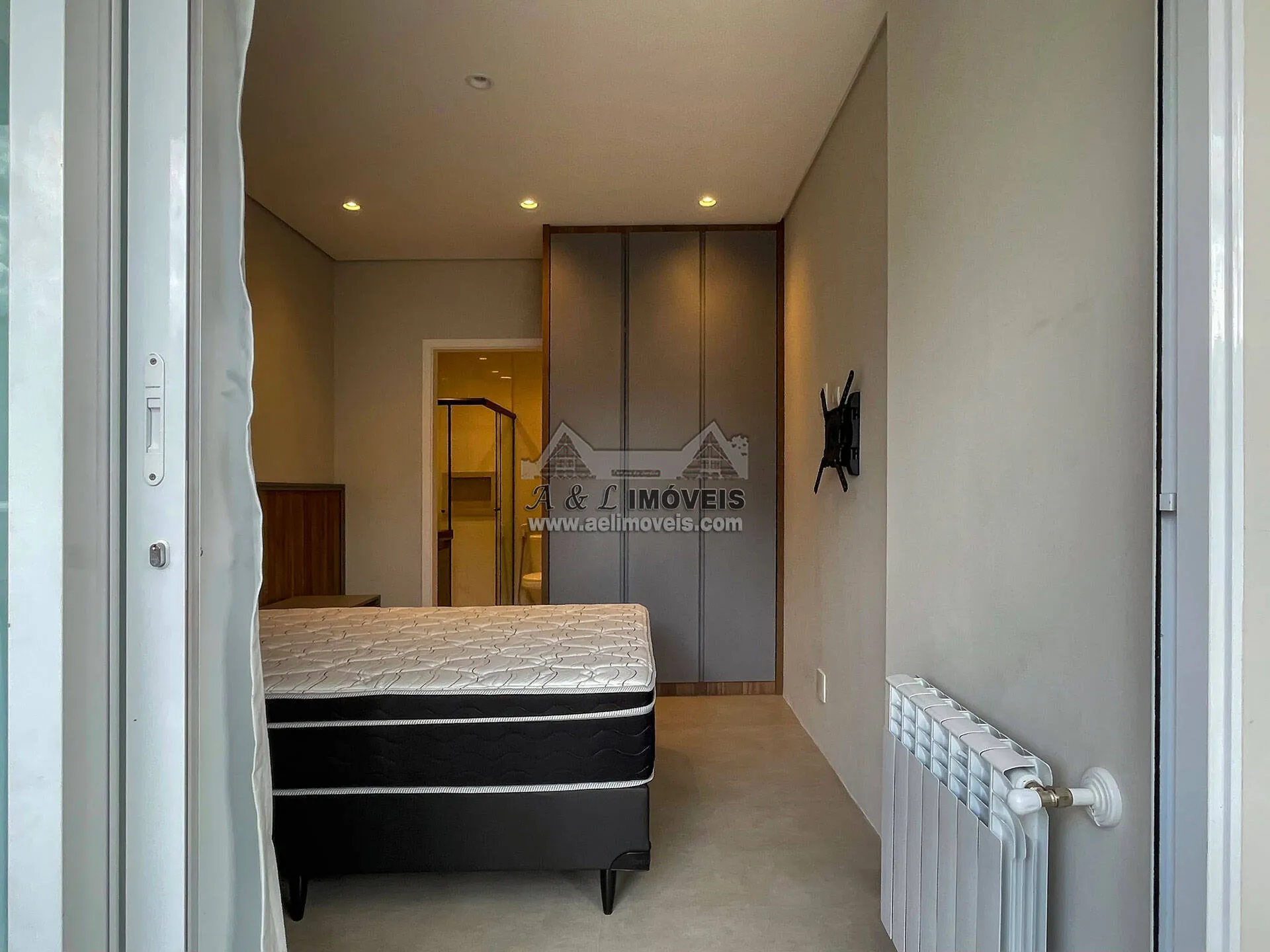 Imagem VENDIDO | Apartamento em Campos do Jordão | 2 suítes | Próx. Capivari