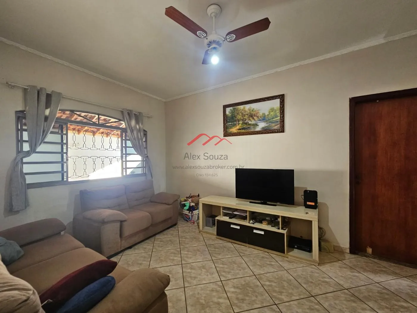 Imagem Casa para Venda em Sumaré, Jardim Maria Antonia (Nova Veneza), 3 dormitórios, 3 banheiros, 4 vagas