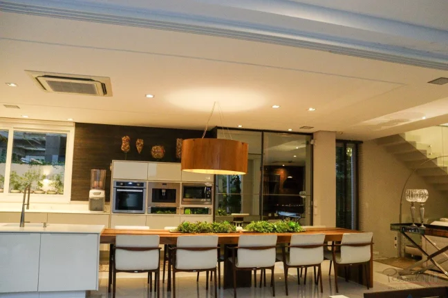 Imagem Casa impecável em todos os sentidos! Integração é a palavra de ordem nesse projeto maravilhoso a...