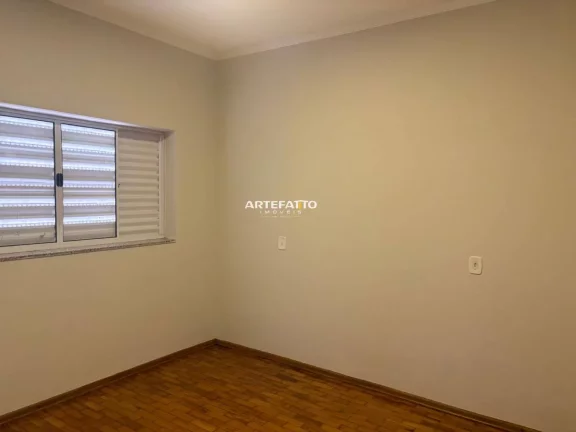 Imagem Vende-se Sobrado no Bairro São José- Franca- SP