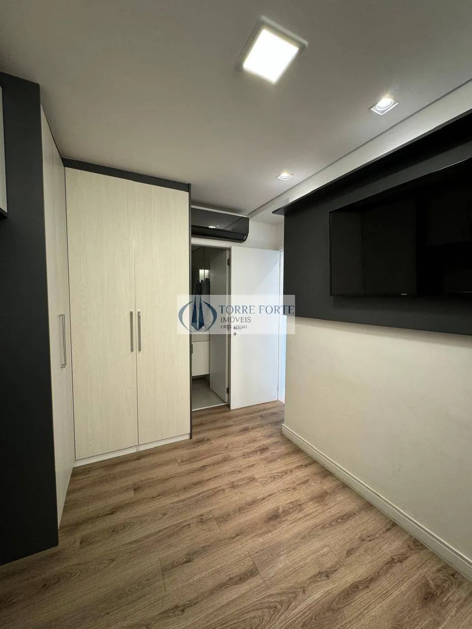 Imagem Lindo apartamento com 60 m², 2 dormitórios sendo 1 suíte, 1 vaga de garagem