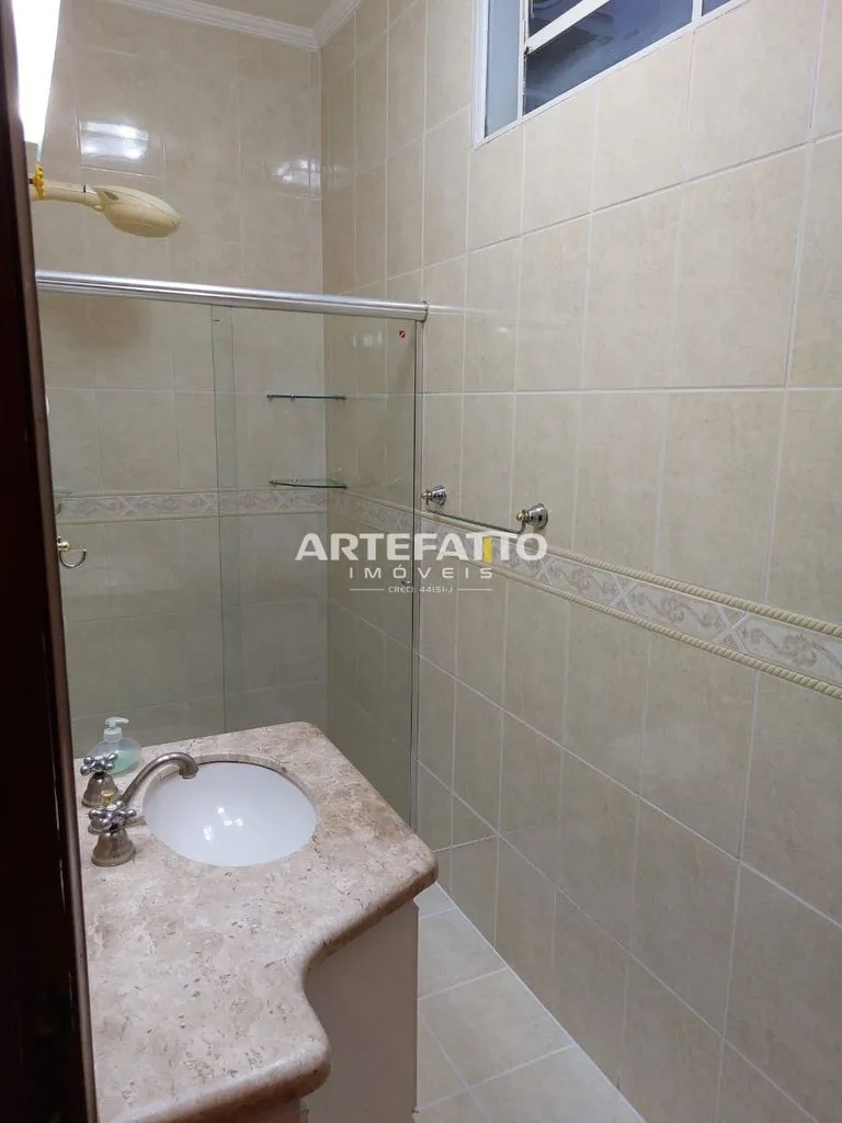 Imagem Casa com 3 quartos, 201m2, no bairro Prolongamento Jardim Ângela Rosa