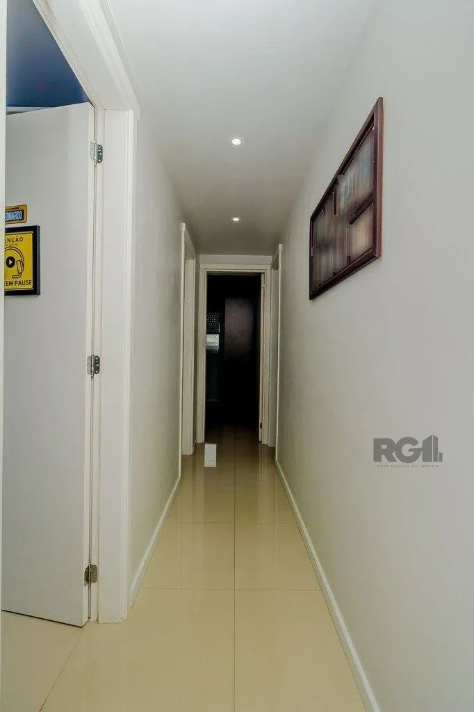 Imagem Apartamento 75m², 3 dormitórios, 2 vagas no bairro Partenon