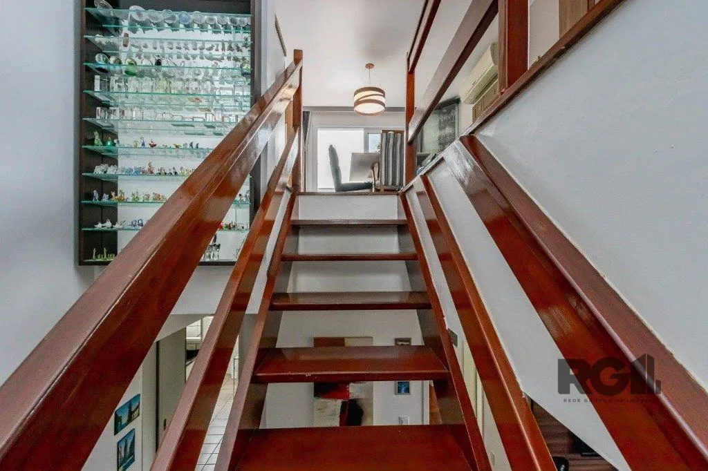 Imagem Cobertura para Venda - 191.89m², 3 dormitórios, sendo 1 suites, 1 vaga - Centro Histórico