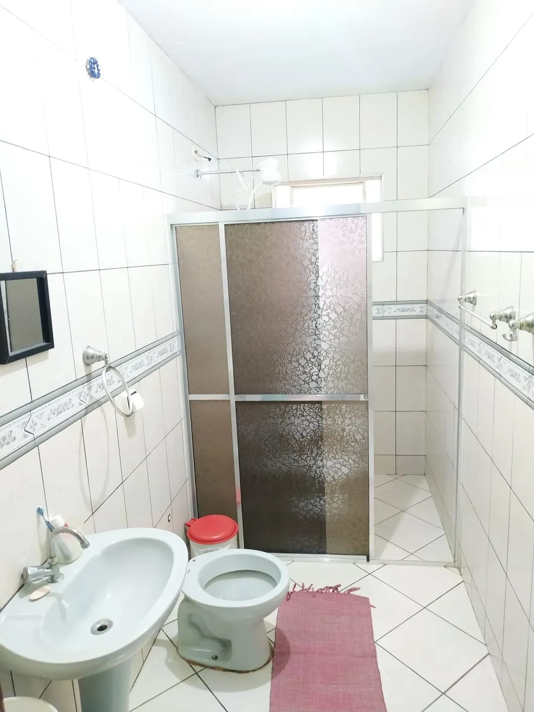 Imagem Casa à venda 3 Quartos, 1 Suite, 4 Vagas, 250M², Conjunto Habitacional Terra dos Ipês II (Fase II), Pindamonhangaba - SP