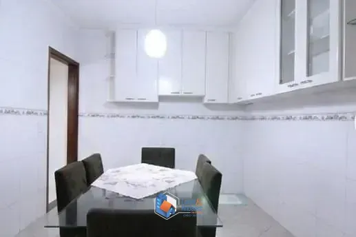 Imagem Sobrado para venda em Chácara Inglesa com 3 quartos, sendo 1 suíte, 86m²