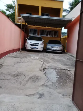 Casa com 5 Quartos à Venda, 600 m² em Centro - Nilópolis