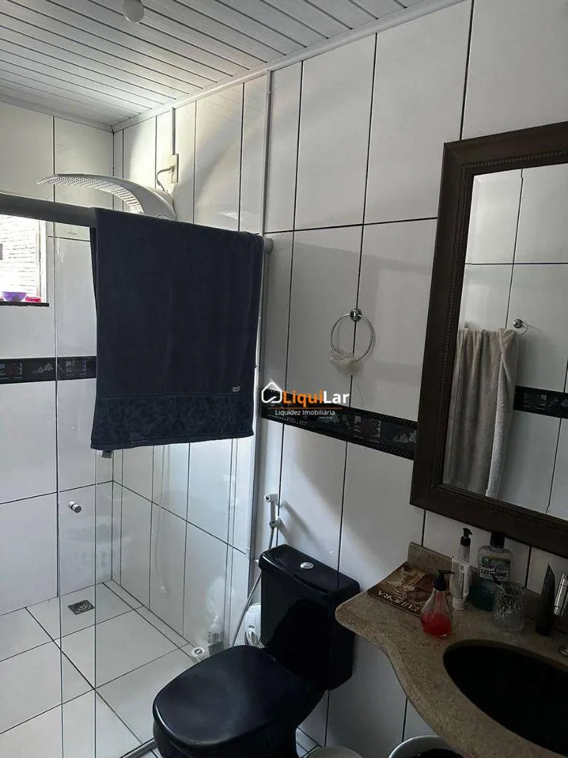 Imagem Casa com 4 Suítes, Piscina e Imóvel Regularizado para Financiamento