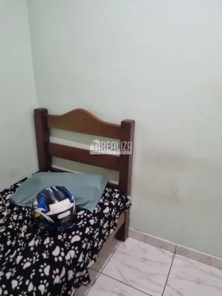 Imagem Casas à venda no bairro Beija-Flor, Uberaba - 3 dormitórios, garagem e varanda!