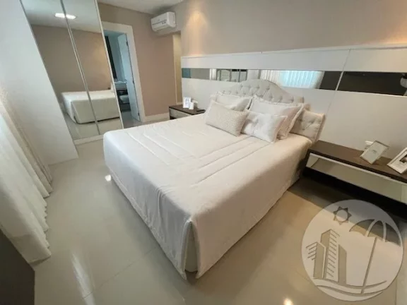 Imagem Apartamento Alto Padrão à Venda com 3 Suítes e 3 Vagas em BC