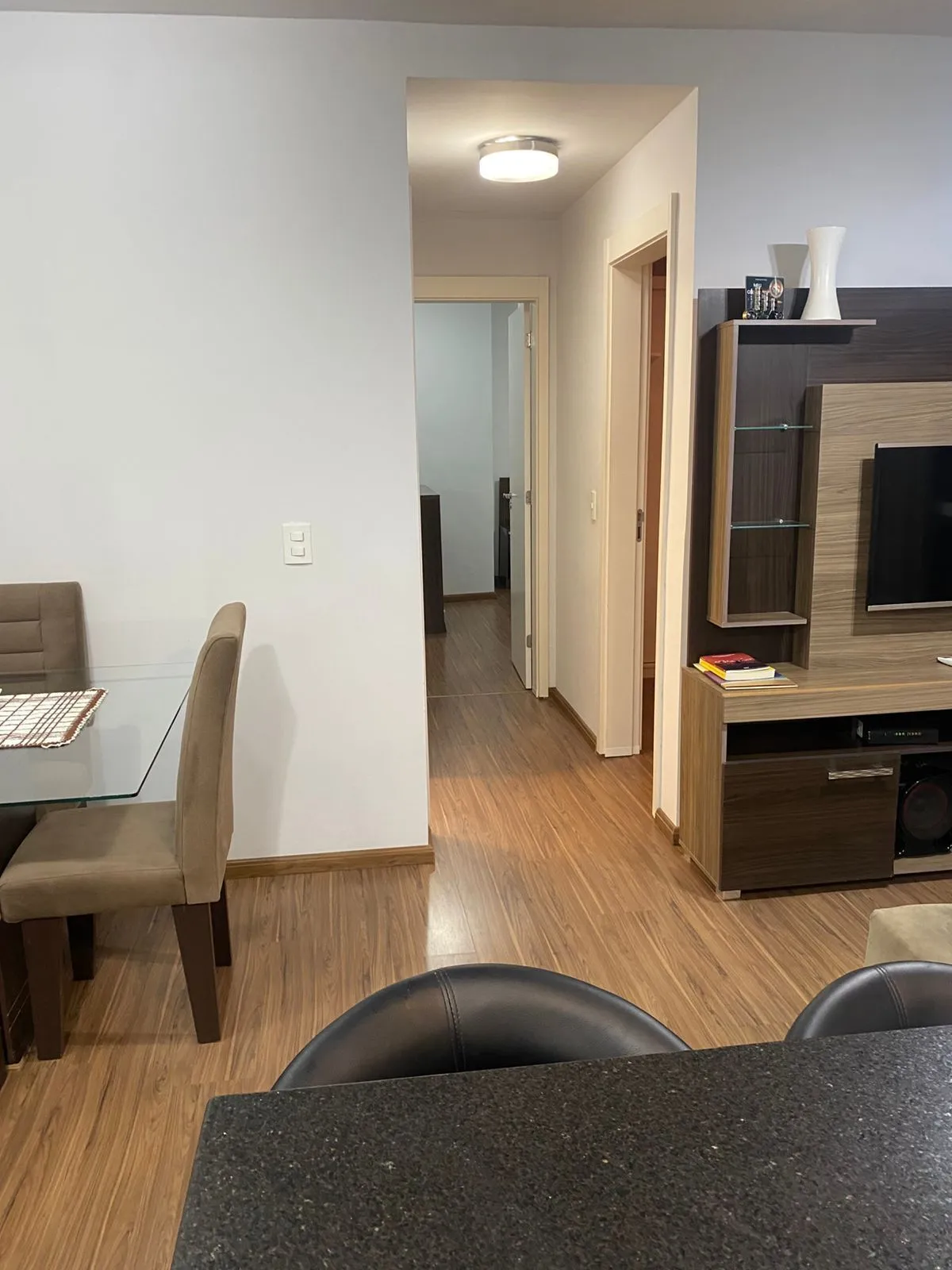Imagem Apartamento para Venda - 56m², 2 dormitórios, sendo 1 suites, 1 vaga - Camaquã