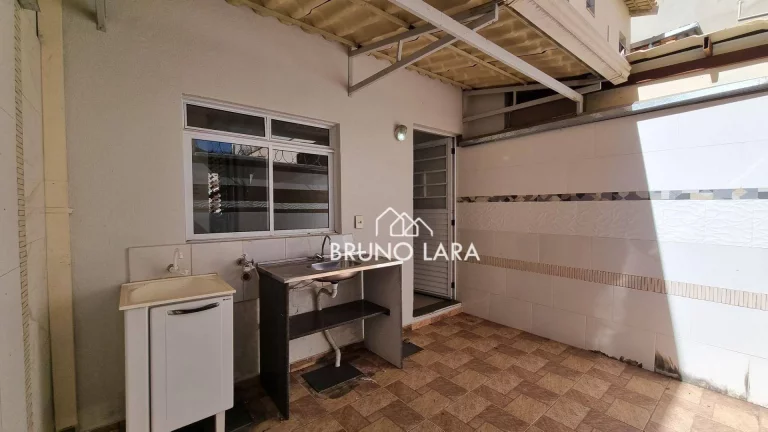 Imagem Casa comercial disponível para locação no bairro Resplendor - Igarapé/MG.