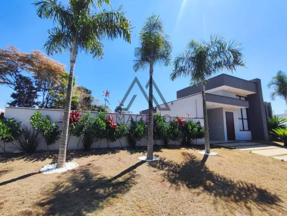 Imagem Espetacular Casa Térrea com 2 lotes e mobiliada no Ninho Verde II