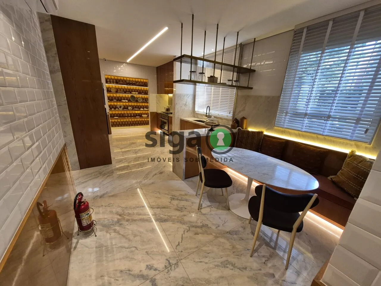 Imagem Apartamento a venda em Moema, com 5 quartos