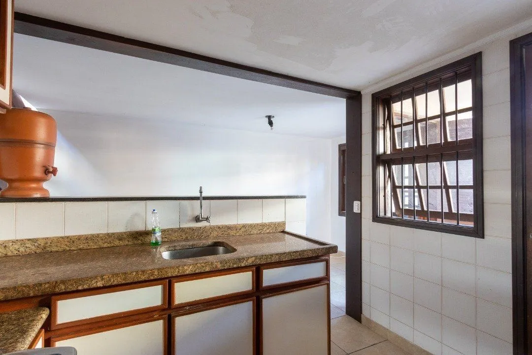 Imagem Casa para Venda - 280m², 3 dormitórios, sendo 1 suites, 2 vagas - Espirito Santo