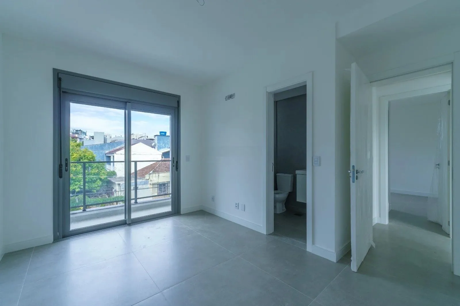 Imagem MÁFFER IMÓVEIS ALUGA - APARTAMENTO NOVO 2 DORMITÓRIOS COM SUÍTE E 2 VAGAS Rua João Beiruti - Bairro Chácara das Pedras | Porto Alegre/RS
