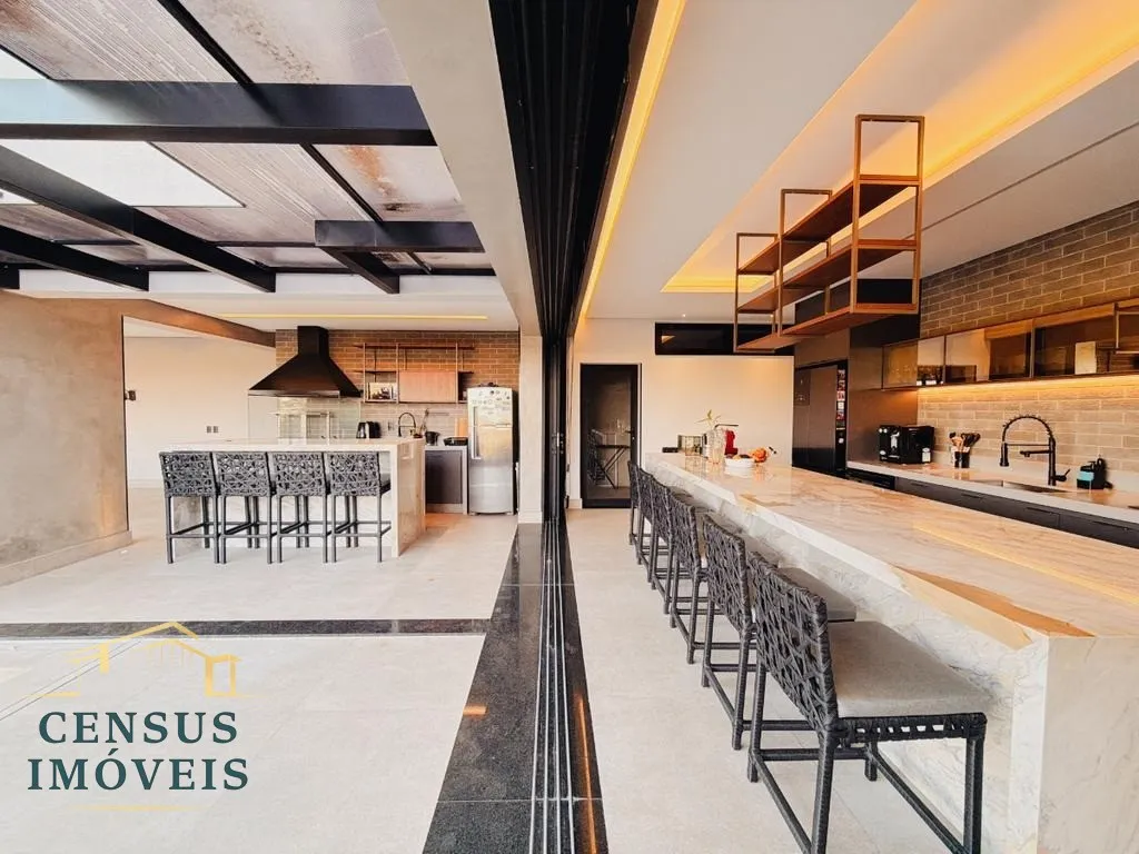 Foto do imóvel: Casa de luxo em condomínio no Mont' Alcino em Valinhos-SP: 3 quartos, 3 suítes, 3 salas, 1 banheiro, 6 vagas e 350m². em Condomínio Mont´Alcino