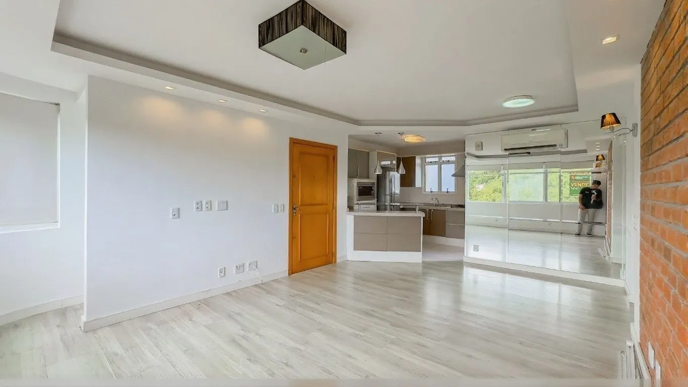 Imagem Vende-se apartamento com 2 quartos (1 suíte), 74m² e 2 vagas - Vila Ipiranga