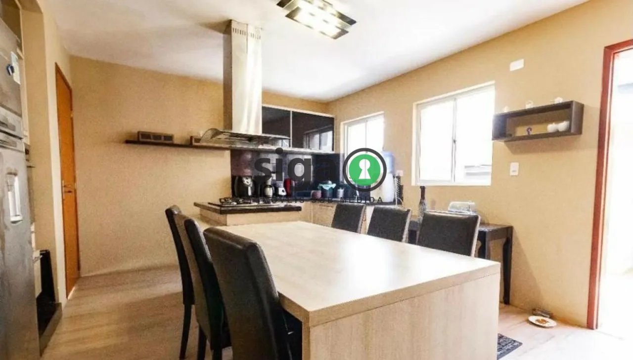 Imagem CASA Á VENDA NO BROOKLIN COM 3 QUARTOS, REFORMADA, 210M² - 2 VAGAS!