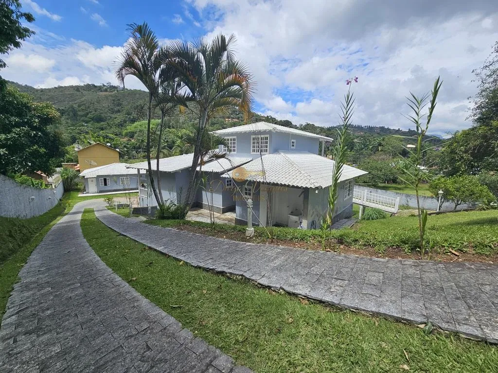 Imagem Casa em Condomínio para Venda em Teresópolis / RJ no bairro Green Valley