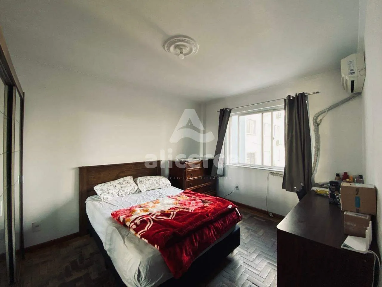 Imagem Apartamento à venda com 3 quartos 1 suíte, 85m² em Centro Florianópolis