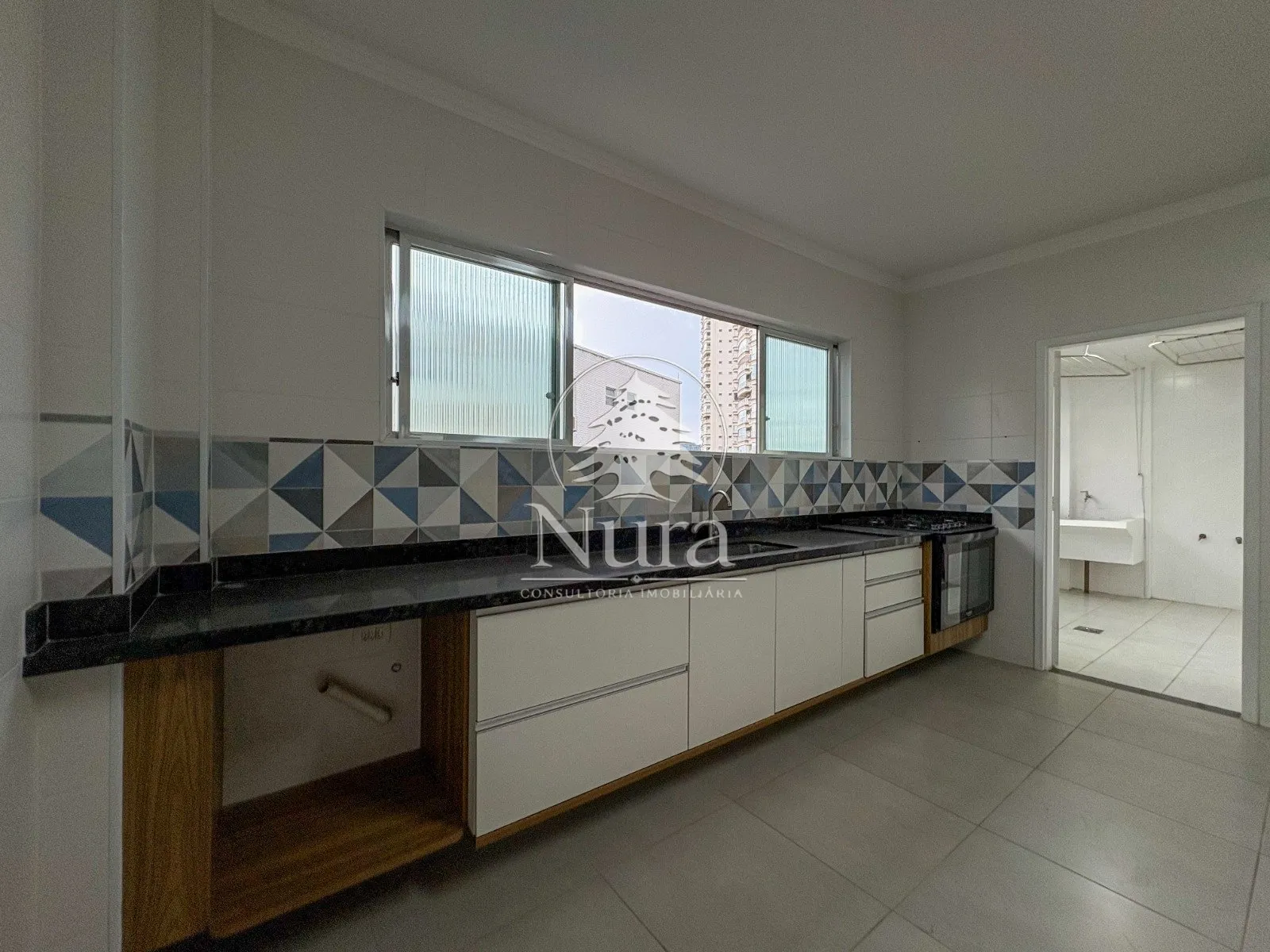 Imagem Apartamento de 3 quartos, 145m² no bairro Ponta da Praia, em Santos