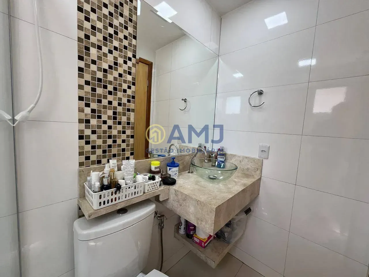 Imagem À VENDA | APARTAMENTO REFORMADO NO SETOR BUENO