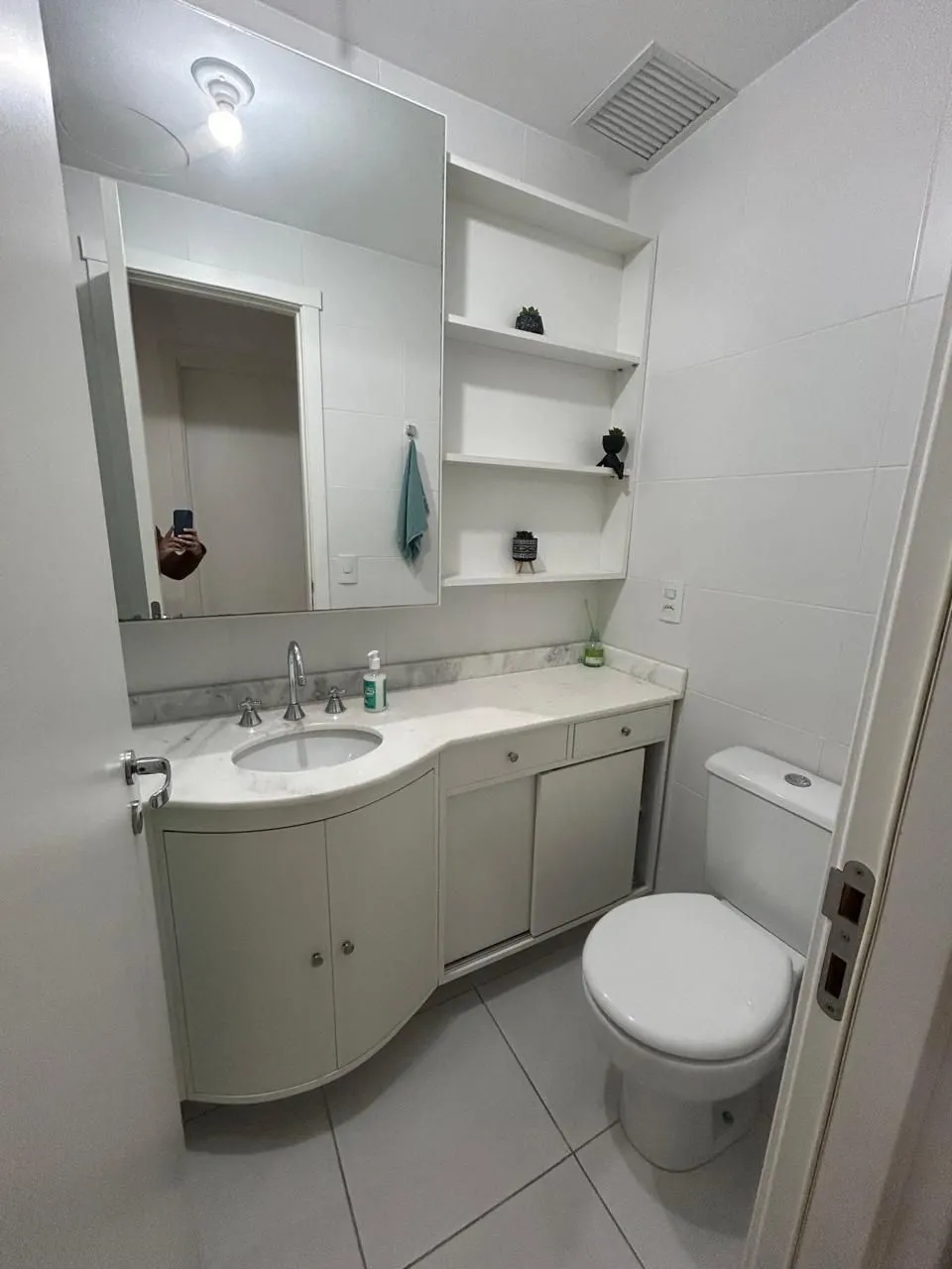 Imagem APARTAMENTO 2 DORMITÓRIOS COM SUITE - 2 BANHEIROS - VAGA COBERTA - INFRAESTRUTURA