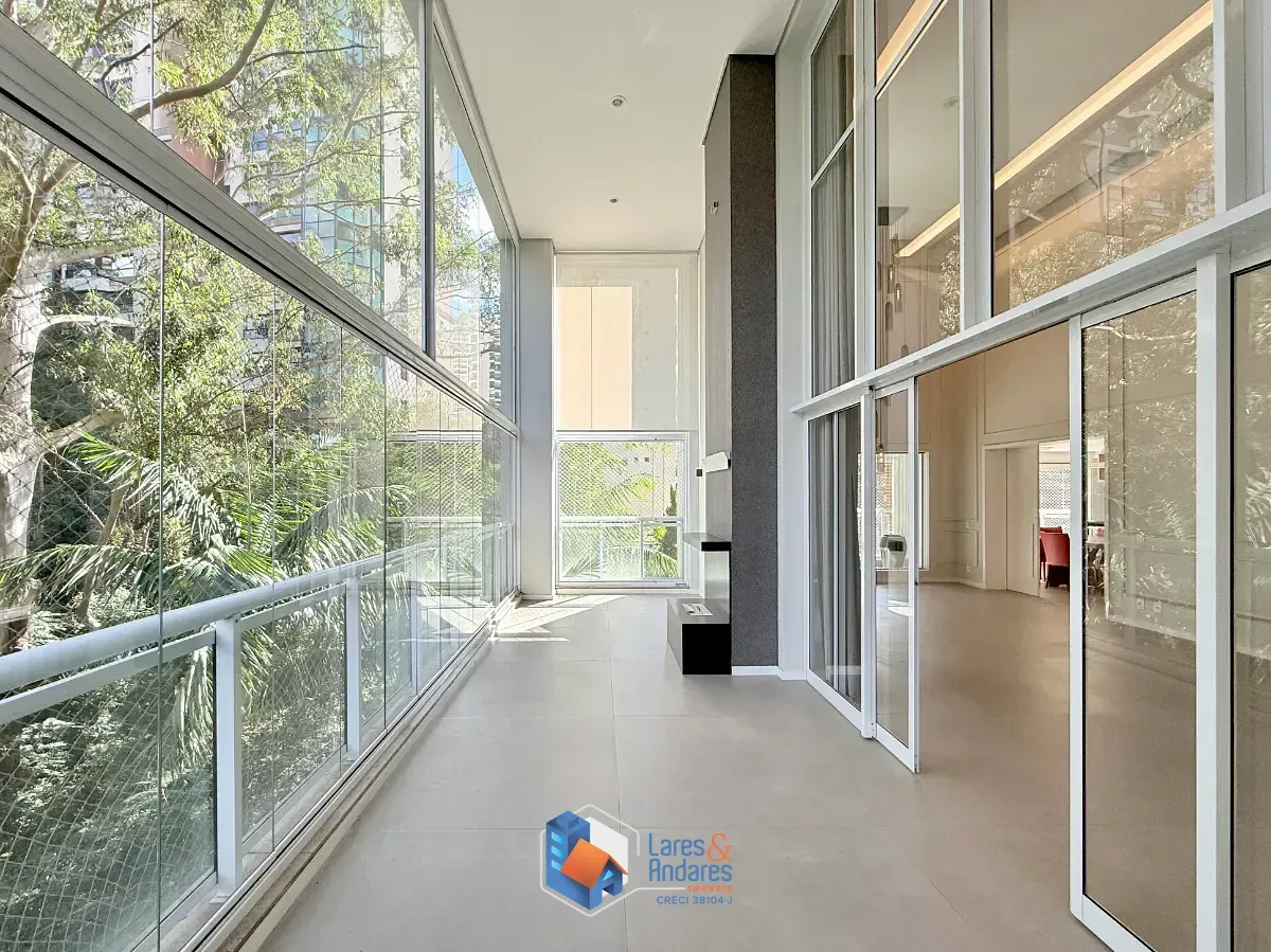 Imagem Apartamento para venda e locação em Jardim Fonte do Morumbi com 4 quartos, sendo 3 suítes, 301m²
