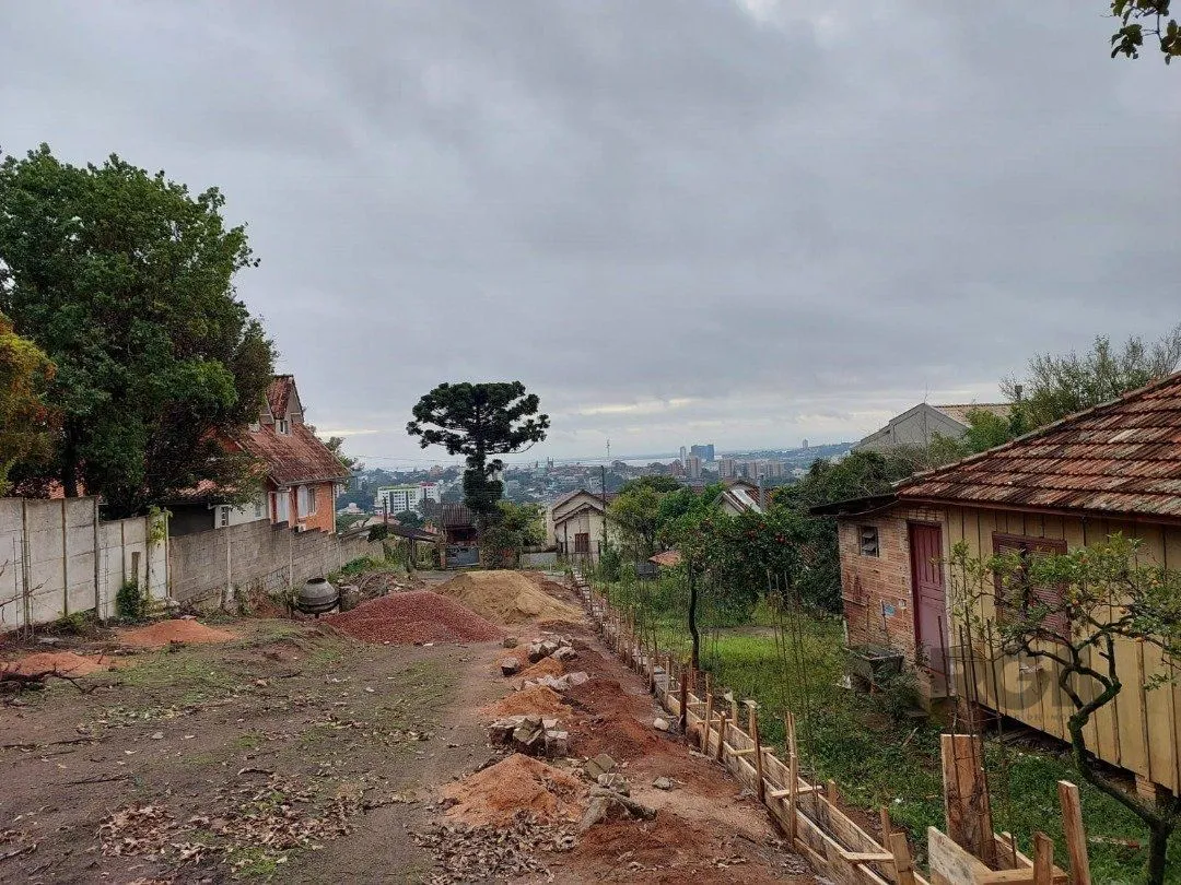 Imagem Terreno em Tristeza